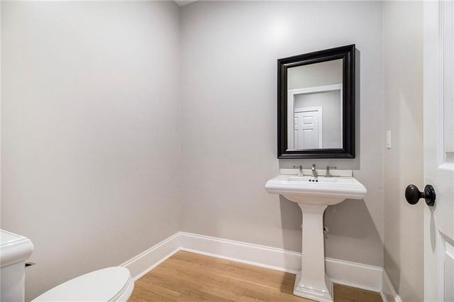 960 Landmark Drive, Atlanta, GA 30342