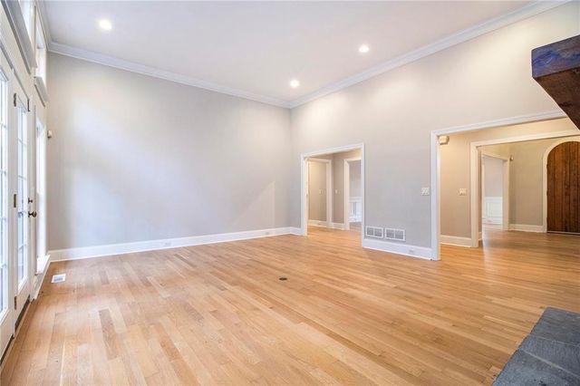 960 Landmark Drive, Atlanta, GA 30342