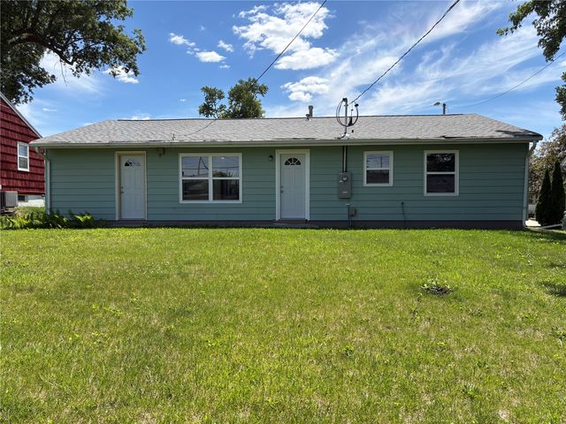 272 Peace Avenue NW, Cedar Rapids, IA 52405