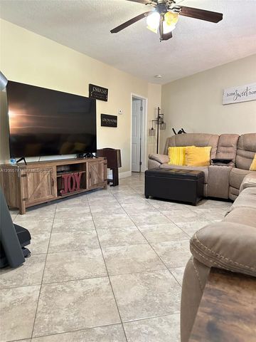 1753 NE 18th St 1753, Fort Lauderdale, FL 33305