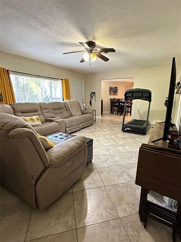 1753 NE 18th St 1753, Fort Lauderdale, FL 33305