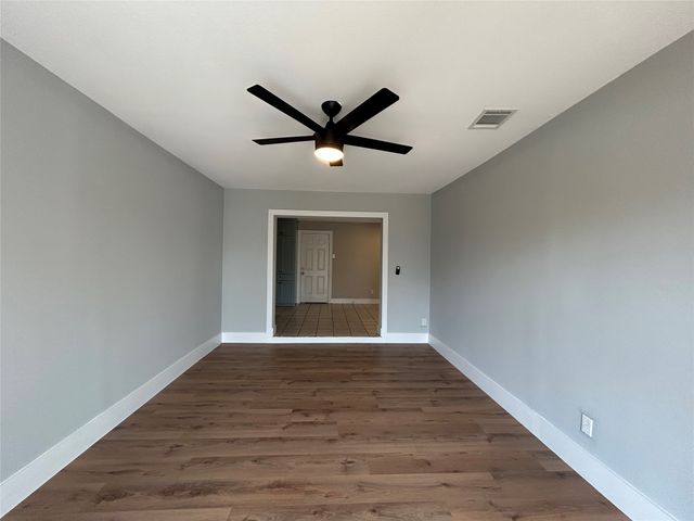 5556 Macarthur Drive, Fort Worth, TX 76112