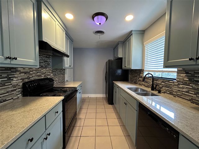 5556 Macarthur Drive, Fort Worth, TX 76112