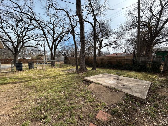 5556 Macarthur Drive, Fort Worth, TX 76112