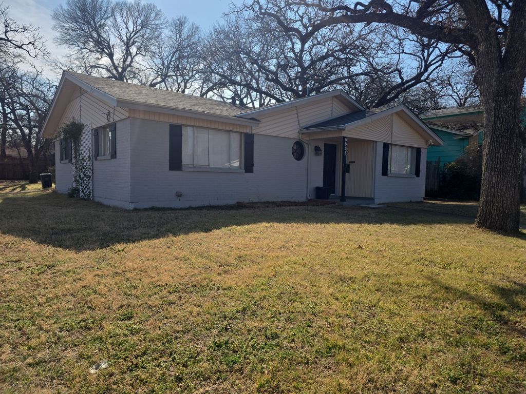 5556 Macarthur Drive, Fort Worth, TX 76112