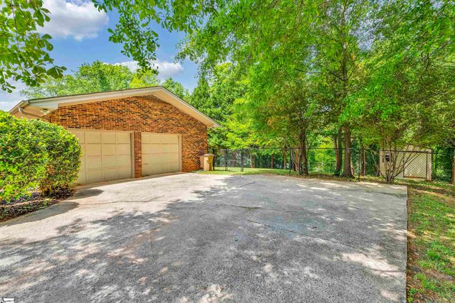 134 Cashmere Drive, Greenville, SC 29605