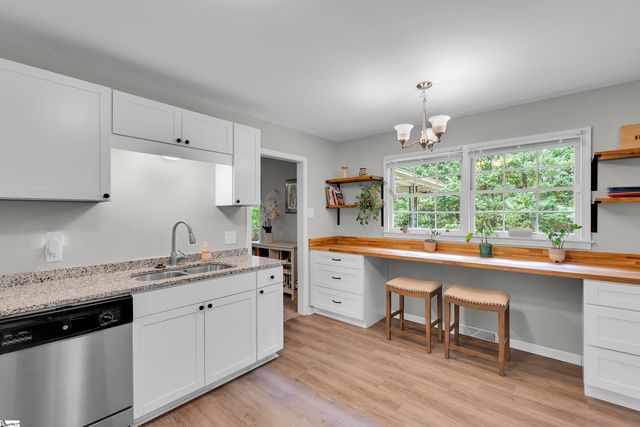 134 Cashmere Drive, Greenville, SC 29605