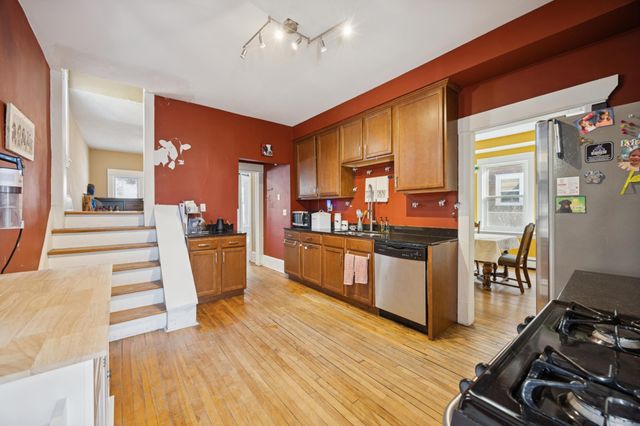 1676 Hague Avenue, Saint Paul, MN 55104