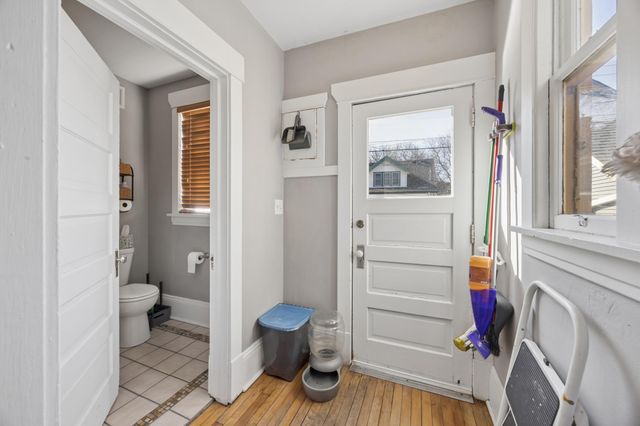 1676 Hague Avenue, Saint Paul, MN 55104