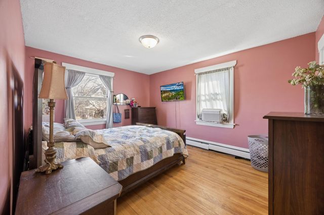 1676 Hague Avenue, Saint Paul, MN 55104