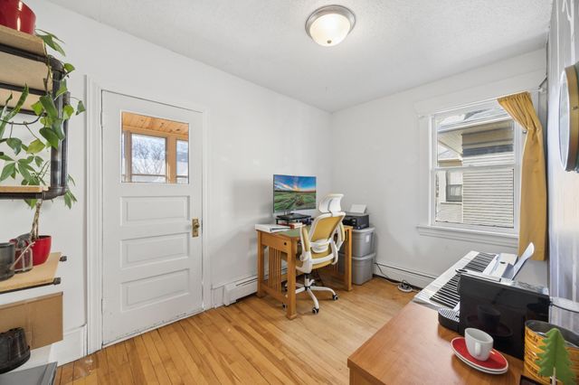 1676 Hague Avenue, Saint Paul, MN 55104