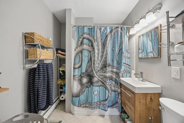 1676 Hague Avenue, Saint Paul, MN 55104