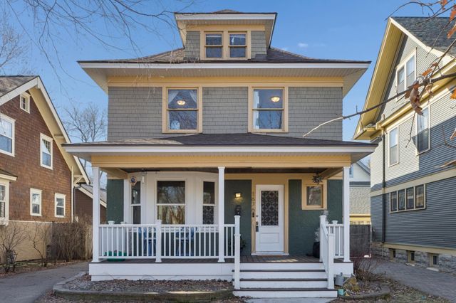 1676 Hague Avenue, Saint Paul, MN 55104