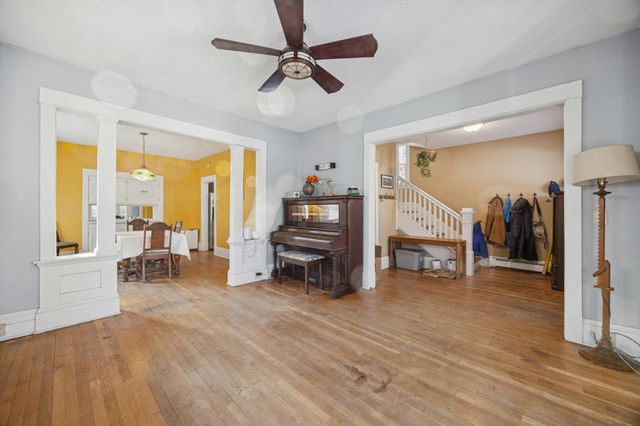 1676 Hague Avenue, Saint Paul, MN 55104