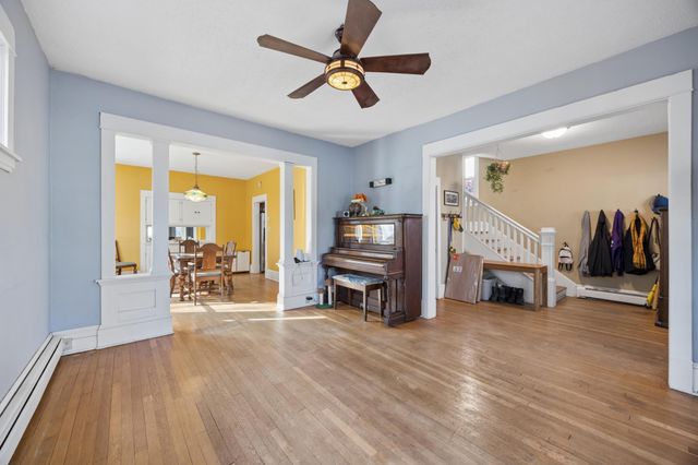 1676 Hague Avenue, Saint Paul, MN 55104