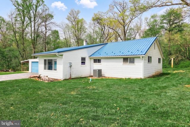 219 BUTTER RD, York, PA 17404