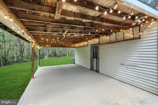 219 BUTTER RD, York, PA 17404