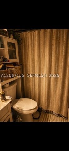 5201 NW 7th St 506, Miami, FL 33126