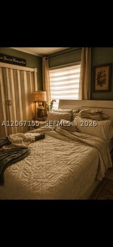 5201 NW 7th St 506, Miami, FL 33126