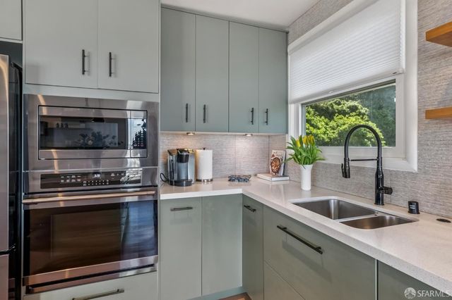 160 Graystone Terrace 9, San Francisco, CA 94114