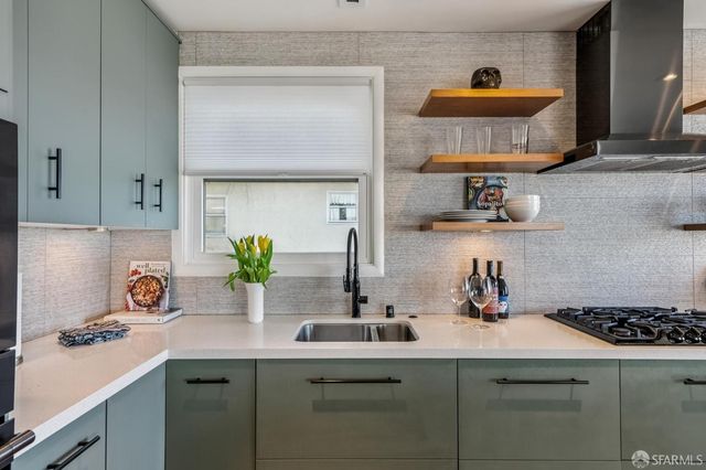 160 Graystone Terrace 9, San Francisco, CA 94114