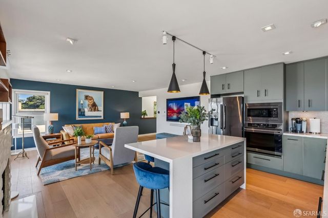 160 Graystone Terrace 9, San Francisco, CA 94114