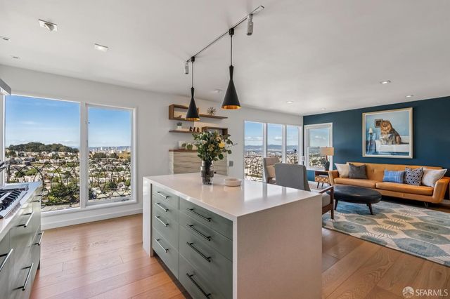 160 Graystone Terrace 9, San Francisco, CA 94114