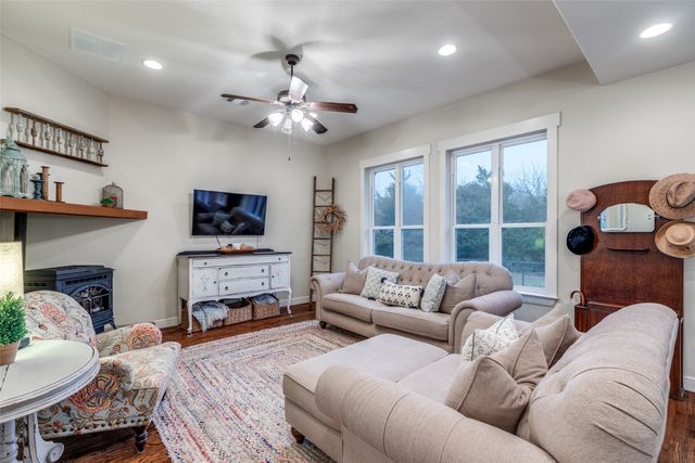 322 Red Maple Road, Gunter, TX 75058