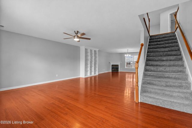 235 Helmwood Cir, Mt Washington, KY 40047