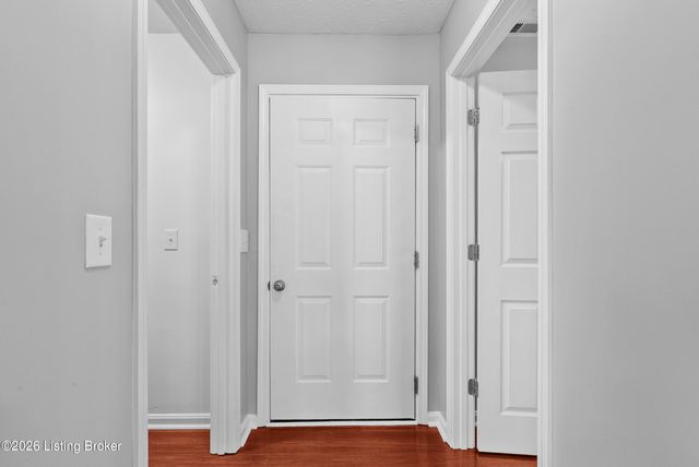 235 Helmwood Cir, Mt Washington, KY 40047