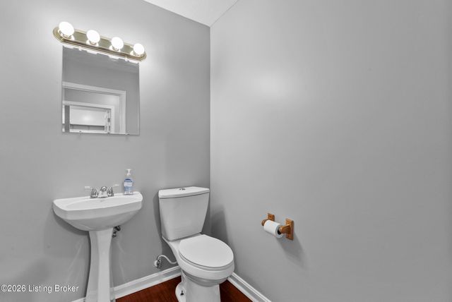 235 Helmwood Cir, Mt Washington, KY 40047