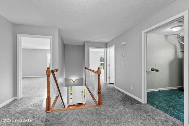 235 Helmwood Cir, Mt Washington, KY 40047