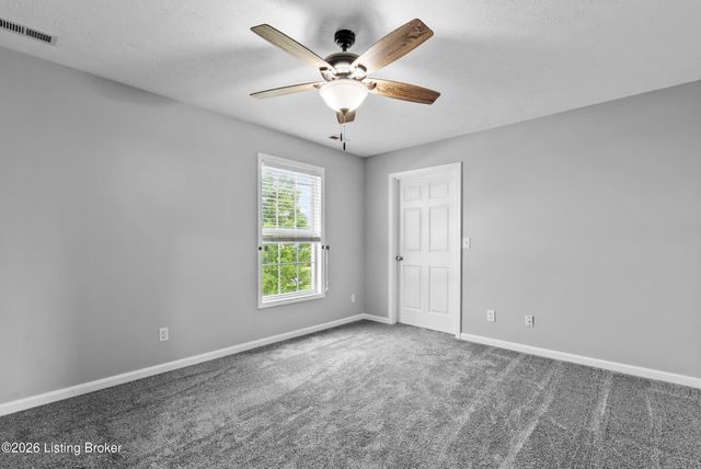 235 Helmwood Cir, Mt Washington, KY 40047