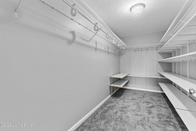 235 Helmwood Cir, Mt Washington, KY 40047