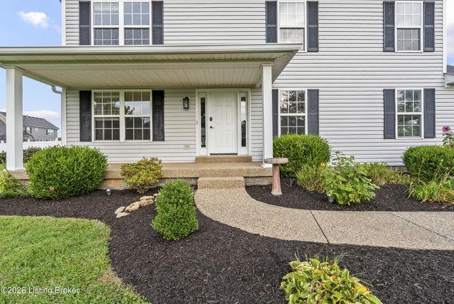 235 Helmwood Cir, Mt Washington, KY 40047