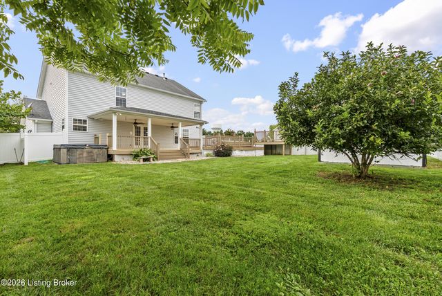235 Helmwood Cir, Mt Washington, KY 40047