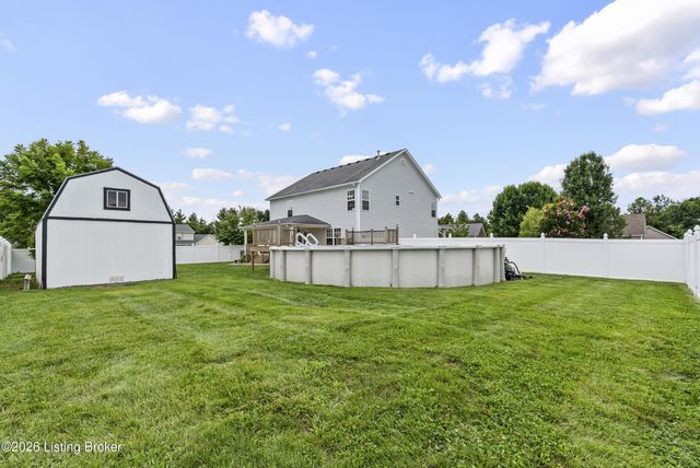 235 Helmwood Cir, Mt Washington, KY 40047