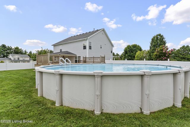 235 Helmwood Cir, Mt Washington, KY 40047