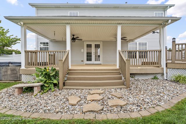 235 Helmwood Cir, Mt Washington, KY 40047