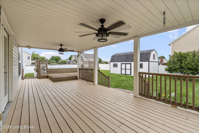 235 Helmwood Cir, Mt Washington, KY 40047