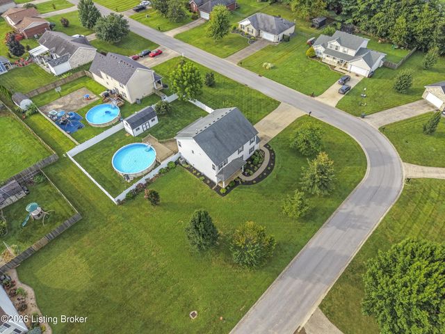 235 Helmwood Cir, Mt Washington, KY 40047