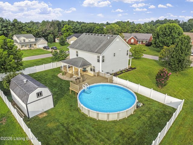 235 Helmwood Cir, Mt Washington, KY 40047