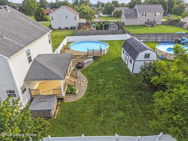 235 Helmwood Cir, Mt Washington, KY 40047