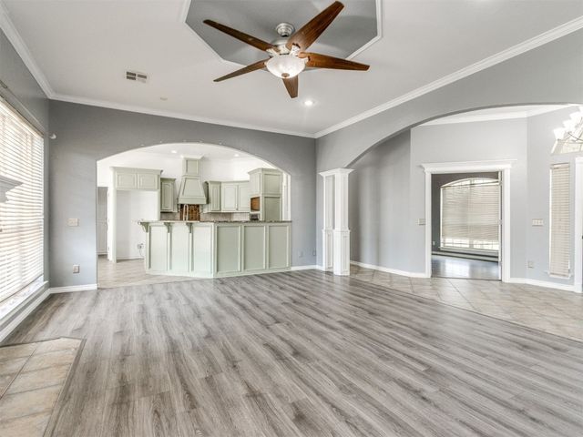 112 Lake Shore Drive, Shawnee, OK 74804