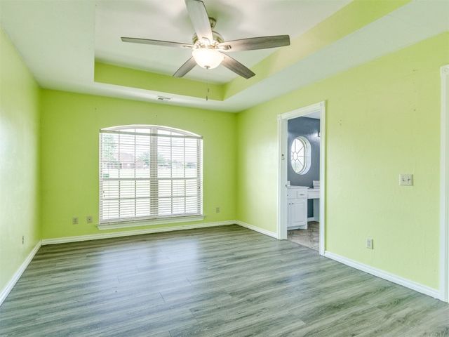 112 Lake Shore Drive, Shawnee, OK 74804