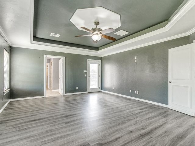 112 Lake Shore Drive, Shawnee, OK 74804