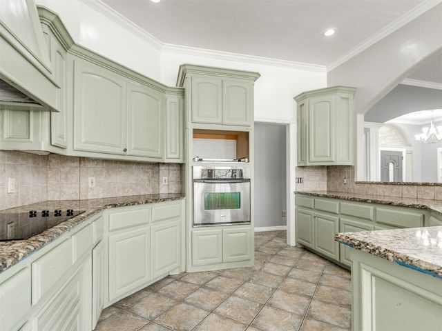 112 Lake Shore Drive, Shawnee, OK 74804