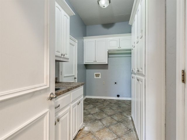 112 Lake Shore Drive, Shawnee, OK 74804