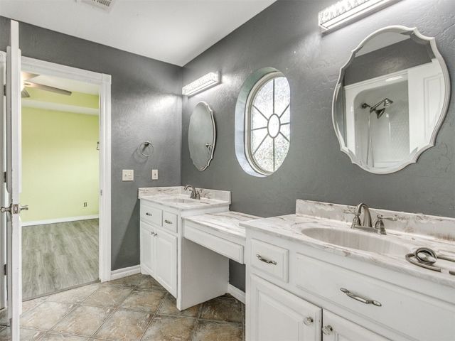 112 Lake Shore Drive, Shawnee, OK 74804