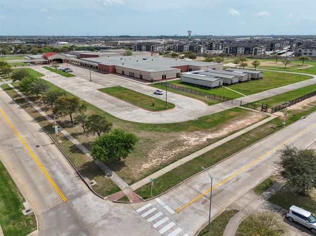 19406 Plantation Cove Lane, Katy, TX 77449